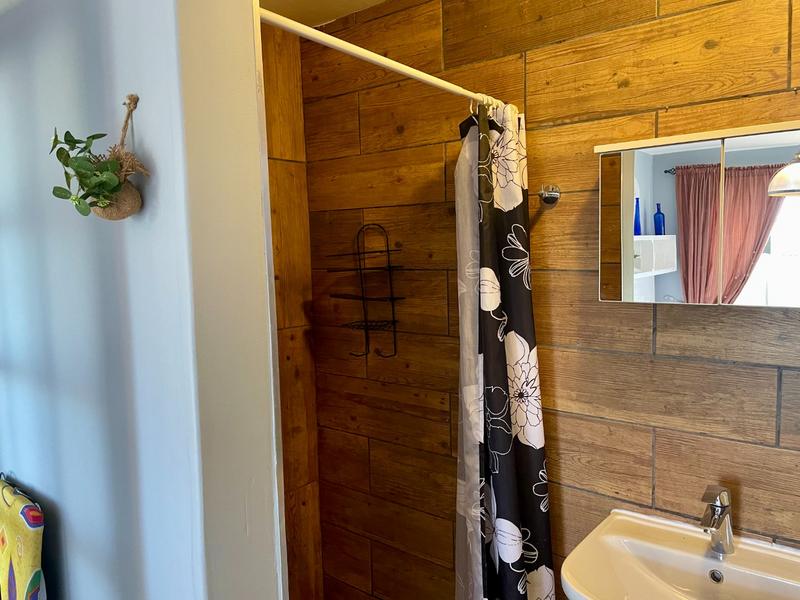 To Let 1 Bedroom Property for Rent in Cairnside Western Cape